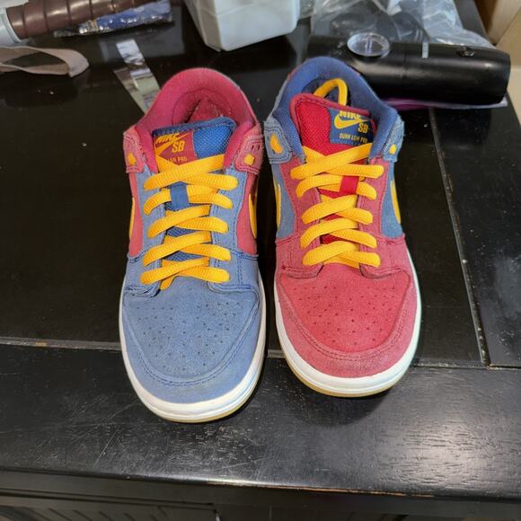 Size 5 - Nike Dunk SB Low Catalonia Barcelona